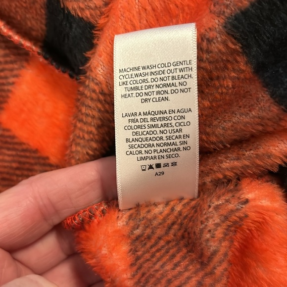 Holiday Time Red & Black Onesie Buffalo Plaid One Piece Pajamas - size M - Picture 7 of 11